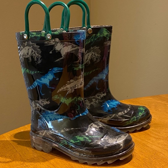 Toddler Kids Light Up Waterproof Rain Boots Size 9 - Picture 2 of 7